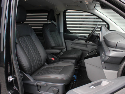 Ford TRANSIT CUSTOM 2.0 TDCI L2H1 170PK Limited DC / DUBBEL CABINE / JB-EDITION / DRIVER ASSISTANCE PACK / 5- ZITS /MY2024/ CAMERA 12