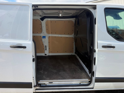 Ford TRANSIT CUSTOM 2.0 TDCI L2H1 Trend / 69Dkm / Camera / Sync 3 / Voorruitverw. foto 6