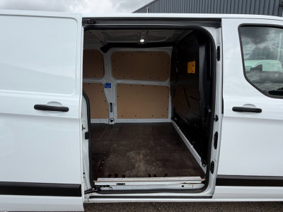 Ford TRANSIT CUSTOM 300 2.0 TDCI L2H1 Trend / Camera / app connect / 3 zits / cruise 8