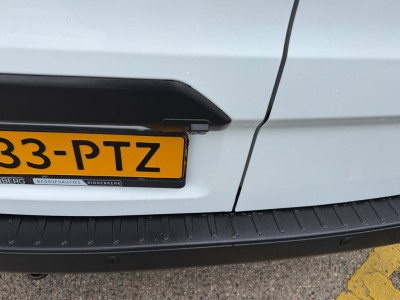 Ford TRANSIT CUSTOM 300 2.0 TDCI L2H1 Trend / Camera / app connect / 3 zits / cruise 9