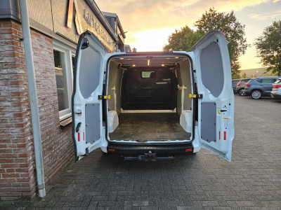 Ford TRANSIT CUSTOM 300 2.0 TDCI L2H1 Trend Trekhaak! 3-Zitplaatsen! 131PK! Mooie/Nette Bus! Airco! foto 12