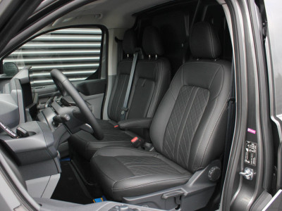 Ford TRANSIT CUSTOM 320 2.0 TDCI L2H1 170PK AWD 4X4 JB-EDITION / 3-ZITS / DRIVERS PACK / NAVIGATIE / FULL BLACK / BPM VRIJ / APPLE foto 14