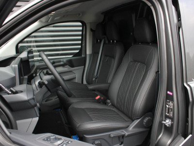 Ford TRANSIT CUSTOM 320 2.0 TDCI L2H1 170PK AWD 4X4 JB-EDITION / 3-ZITS / DRIVERS PACK / NAVIGATIE / FULL BLACK / BPM VRIJ / APPLE foto 15