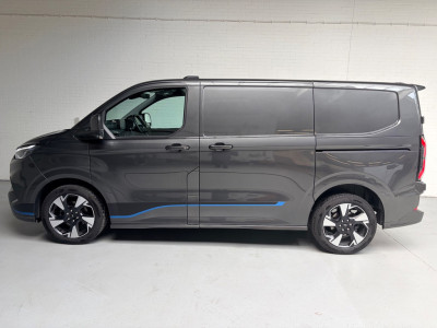 Ford TRANSIT CUSTOM Automaat Sport AWD 4x4 320 2.0 TDCI 170pk L1H1 2xElek.Schuifdeur, Trekhaak, NEDERLANDSE BUS! 1STE EIGENAAR! foto 4
