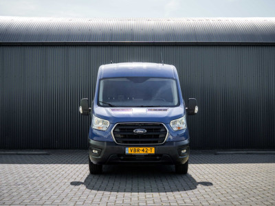 Ford Transit 2.0 EcoBlue L3H2 | 130 PK | 3-Zits | Carplay | Cruise | PDC | Airco | Trekhaak foto 3