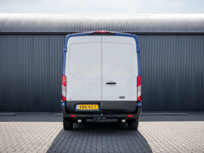 Ford Transit 2.0 EcoBlue L3H2 | 130 PK | 3-Zits | Carplay | Cruise | PDC | Airco | Trekhaak foto 8