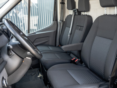 Ford Transit 2.0 EcoBlue L3H2 | 170 PK | Automaat | Trekhaak 3.5T | 1e Eigenaar | 360° Camera | Carplay | PDC | Trekhaak 12