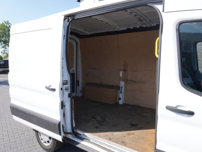 Ford Transit 2.0 TDCI 130PK L2H2 EURO 6 - A/C Climate - Navi - Cruise - PDC - €20.900,- Excl. foto 8