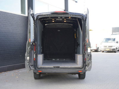Ford Transit 2.0 TDCI 130PK L2H2 EURO 6 - Airco - Navi - PDC - €14.900,- Excl. foto 9
