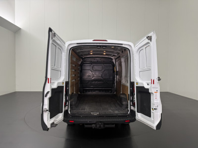 Ford Transit 2.0TDCI 130PK L2H2 Euro 6 | Airco | Cruise | 3-Zits | Betimmering foto 4