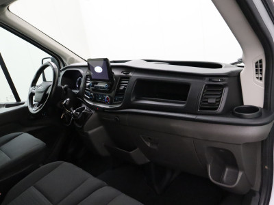 Ford Transit 2.0TDCI 130PK L2H2 Imperiaal | Trekhaak | Gate Locks | Navigatie | Camera | Airco | Cruise | 3-Persoons foto 20