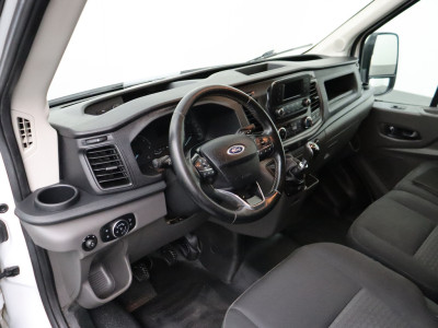 Ford Transit 2.0TDCI 130PK L3H2 | Imperiaal | Trekhaak | 3-Persoons | Betimmering | Airco foto 3
