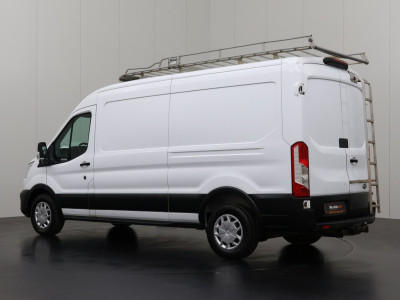 Ford Transit 2.0TDCI 130PK L3H2 | Imperiaal | Trekhaak | 3-Persoons | Betimmering | Airco foto 6