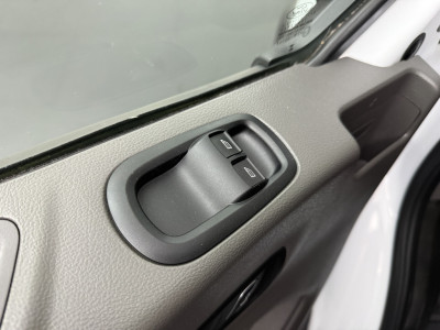 Ford Transit 2.0TDCI 130PK L3H2 | Imperiaal | Trekhaak | Airco | Cruise | 3-Zits | Betimmering 8