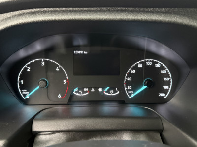 Ford Transit 2.0TDCI 130PK L3H2 | Imperiaal | Trekhaak | Airco | Cruise | 3-Zits | Betimmering 9
