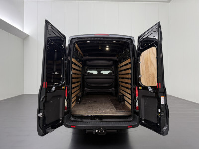Ford Transit 2.0TDCI 130PK L4H3 Dubbele Cabine | 2800Kg Trekhaak | 6-Persoons | Navigatie | Camera | Airco | Cruise | Betimmering foto 4