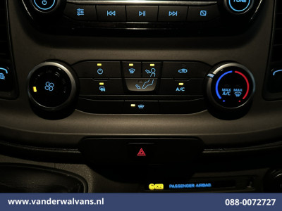 Ford Transit 2.0 TDCI 130pk L2H2 Euro6 Airco | Camera | Navigatie | Apple Carplay | Android Auto LED, Cruiscontrol, Verwamde voorruit, Bijrijdersbank, Parkeersensoren foto 9