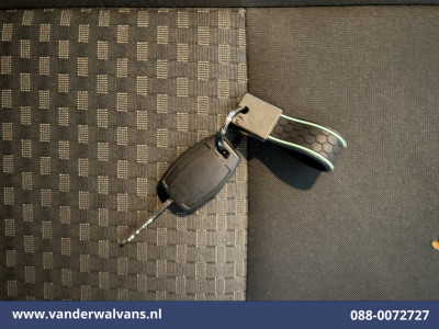 Ford Transit 2.0 TDCI 130pk L3H2 Euro6 Airco | Apple Carplay | Adaptieve Cruisecontrol | 2500kg Trekhaak Android Auto, Verwarmde Voorruit, Parkeersensoren, Bijrijdersbank 16
