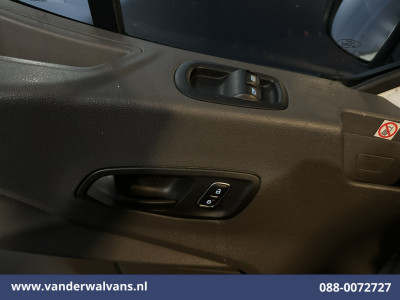 Ford Transit 2.0 TDCI 130pk L3H2 Euro6 Airco | Camera | Navigatie | Cruisecontrol | Stoelverwaming Verwarmde voorruit, Elektrisch verstelbare bestuurdersstoel, Parkeersensoren, Bijrijdersbank foto 18