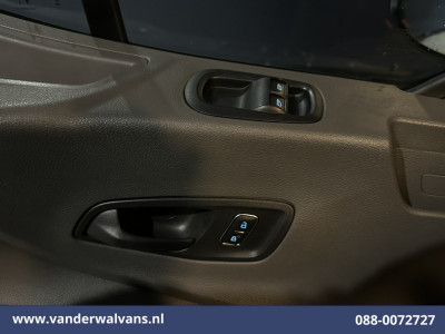 Ford Transit 2.0 TDCI 130pk L3H2 Euro6 Airco | Navigatie | Imperiaal | Apple Carplay | Cruisecontrol Android Auto, Parkeersensoren, Verwarmde voorruit, Bijrijdersbank foto 18