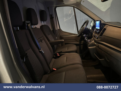 Ford Transit 2.0 TDCI 131pk L2H2 Euro6 Airco | Camera | Navigatie | Apple Carplay | Android Auto LED, Cruiscontrol, Verwarmde Voorruit, Bijrijdersbank, Parkeersensoren foto 11