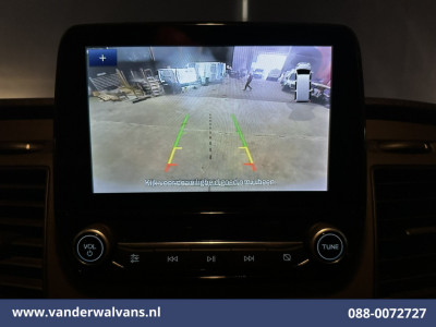 Ford Transit 2.0 TDCI 131pk L2H2 Euro6 Airco | Camera | Navigatie | Apple Carplay | Android Auto LED, Cruiscontrol, Verwarmde Voorruit, Bijrijdersbank, Parkeersensoren foto 4