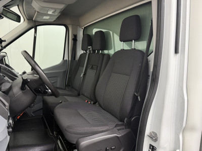 Ford Transit 2.0TDCI 170PK Bakwagen+Laadklep | 3500Kg Trekhaak | Zeer grote Bakmaten !! | Airco | cruise foto 35