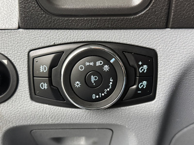 Ford Transit 2.0TDCI 170PK Bakwagen+Laadklep | 3500Kg Trekhaak | Zeer grote Bakmaten !! | Airco | cruise foto 41