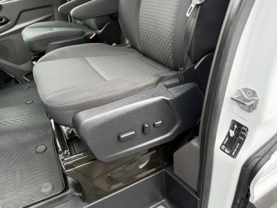 Ford Transit 2.0 TDCI 170 PK / L3H2 / 1e EIG. / 2.8 TONS TREKHAAK / CAMERA / LANE ASSIST / CRUISE / STOELVERW / VOORRUIT VERW 21