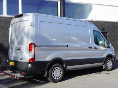 Ford Transit 2.0 TDCI L2H2 AUTOMAAT 130PK EURO 6 - Airco - Navi - Cruise - €21.950,- Excl. foto 2
