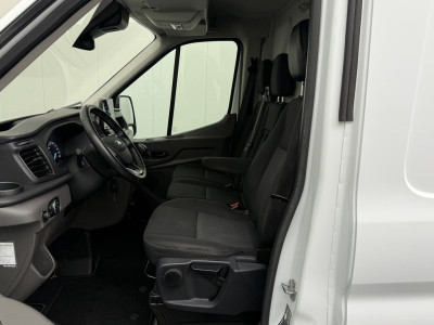 Ford Transit 2.0TDCI L2H2 | Aluca Inrichting | Imperiaal | Trekhaak | Touchscreen | Camera | 3-Persoons | Airco foto 18