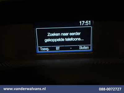Ford Transit 2.0 TDCI L2H2 Euro6 Airco | Imperiaal | 2800kg Trekhaak | Cruisecontrol | Stoelverwarming Elektrisch verstelbare bestuurdersstoel, Sidebars, Parkeersensoren, Bijrijdersbank foto 18