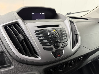 Ford Transit 2.0TDCI L2H2 Imperiaal | Trekhaak | Kastinrichting | Airco | Cruise | 3-Zits foto 18