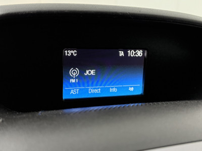 Ford Transit 2.0TDCI L2H2 Imperiaal | Trekhaak | Kastinrichting | Airco | Cruise | 3-Zits foto 19