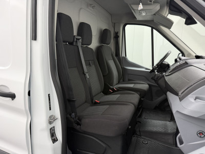 Ford Transit 2.0TDCI L2H2 Imperiaal | Trekhaak | Wpl Inrichting | Airco | Cruise | 3-Zits foto 21