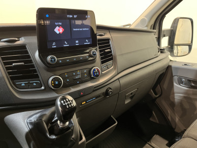 Ford Transit 2.0 TDCI L3H1 130 PK DC 7 pers. Open Laadbak / Euro 6 / Airco / Cruise Control / Trekhaak / CarPlay / 23.600 KM !! foto 7