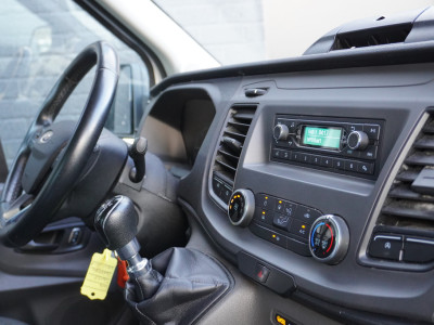 Ford Transit 2.0 TDCI L4 Bakwagen 130PK EURO 6 - Airco - Laadklep - Camera - € 17.950,- Excl. foto 3