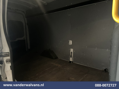 Ford Transit 2.0 TDCI L4H3 Euro6 Airco | Cruisecontrol | Verwarmde voorruit Parkeersensoren, Bijrijdersbank 11