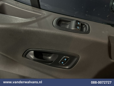 Ford Transit 2.0 TDCI L4H3 Euro6 Airco | Cruisecontrol | Verwarmde voorruit Parkeersensoren, Bijrijdersbank 17