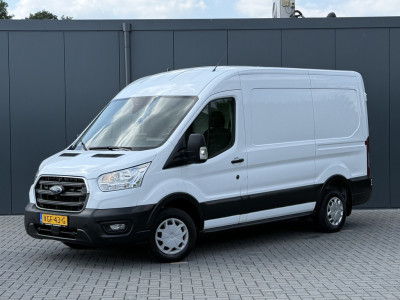 Ford Transit 2.0 TDCI TREND / L2H2 / 1e EIG. / INRICHTING / TREKHAAK / 3-ZITS / CRUISE / NAVI / CAMERA 2
