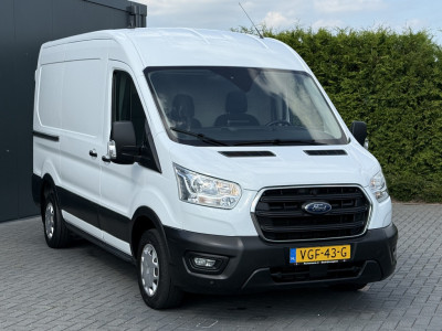 Ford Transit 2.0 TDCI TREND / L2H2 / 1e EIG. / INRICHTING / TREKHAAK / 3-ZITS / CRUISE / NAVI / CAMERA 4