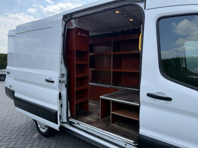 Ford Transit 2.0 TDCI TREND / L2H2 / 1e EIG. / INRICHTING / TREKHAAK / 3-ZITS / CRUISE / NAVI / CAMERA 9