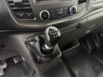 Ford Transit 2.0TDCi 130PK Bakwagen+Laadklep | Airco | Cruise | 3-Zits foto 17
