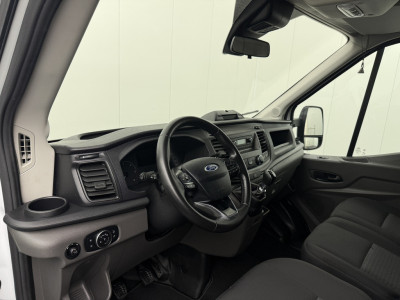 Ford Transit 2.0TDCi 130PK Bakwagen+Laadklep | Airco | Cruise | 3-Zits | Dakspoiler foto 3