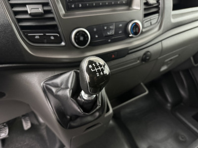 Ford Transit 2.0TDCi 130PK Bakwagen+Laadklep | Dakpoiler | Airco | Cruise | 3-Zits foto 17