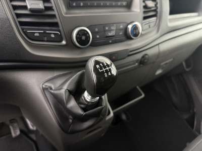 Ford Transit 2.0TDCi 130PK Bakwagen+Laadklep | Dakpoiler | Airco | Cruise | 3-Zits foto 19