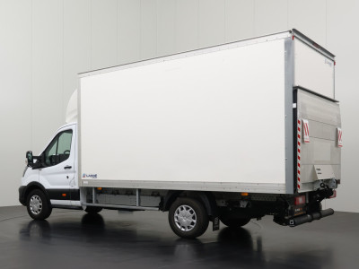 Ford Transit 2.0TDCi 130PK Bakwagen+Laadklep | Dakpoiler | Airco | Cruise | 3-Zits foto 6