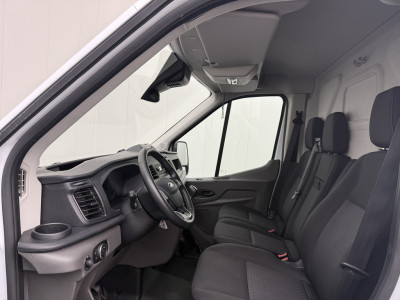 Ford Transit 2.0TDCi 130PK L2H2 | Airco | Cruise | 3-Zits | Betimmering foto 18