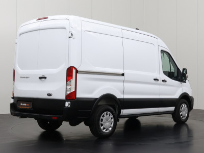 Ford Transit 2.0TDCi 130PK L2H2 Business | Navigatie | Multimedia | Betimmering foto 2