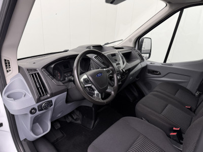 Ford Transit 2.0TDCi 130PK L3H2 | Airco | Cruise | 3-Zits | Betimmering foto 3